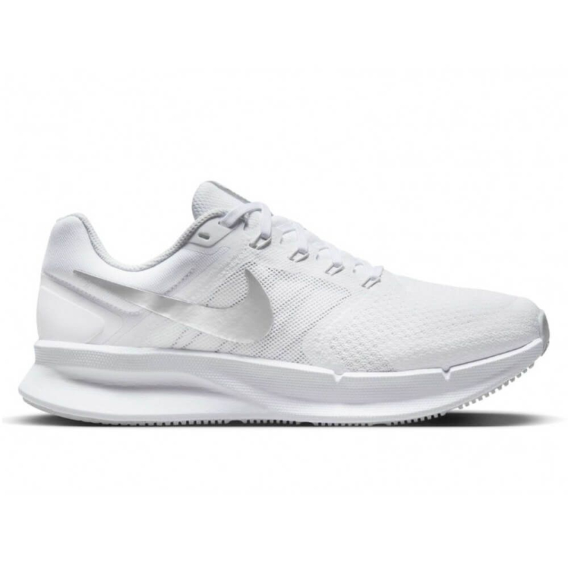 Кроссовки Nike Run Swift 3 White женские (арт. DR2698-101) - 